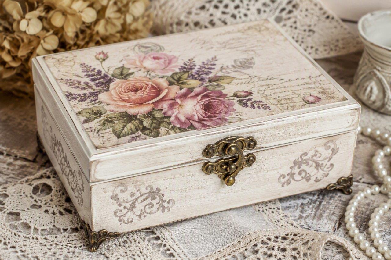 szkatułka decoupage rękodzieło drewniane pudełko